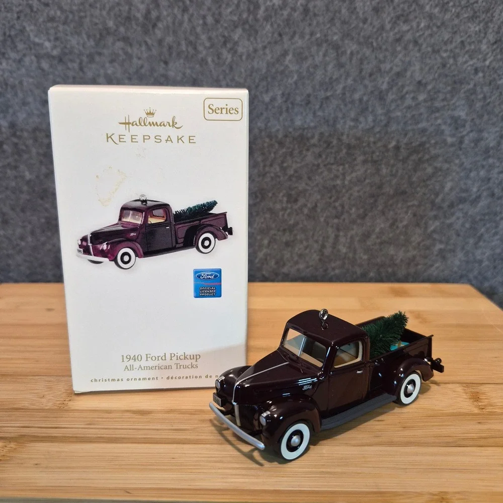 1940 Ford Hallmark Keepsake 2010 All-American Trucks Ornament